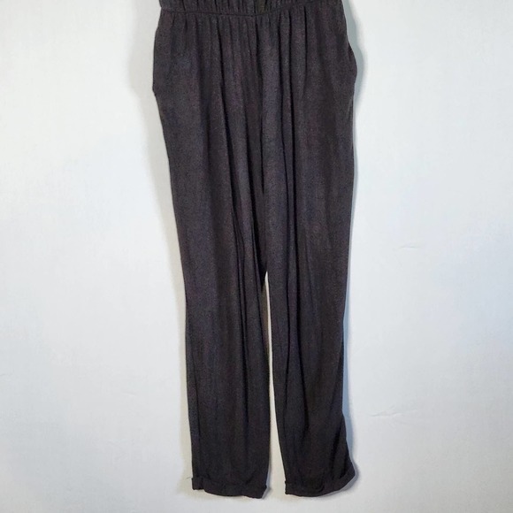 Michael Stars Black Jersey Jumpsuit XS Short Sleeves V Neck Cuffed Elastic Waist - Picture 3 of 9